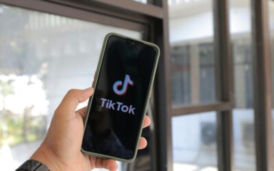 How to add link to TikTok story?